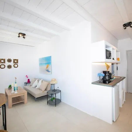 Superior 3 Beachfront Hot Tub And Seaview